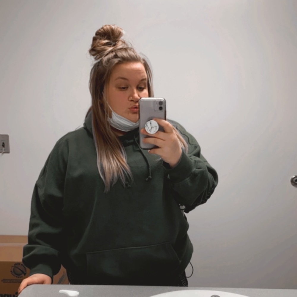 Meet your Posher, Tanisha